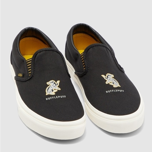 NWT Vans X Harry Potter Hufflepuff Slip-On sneakers Black Mens US 8 - Picture 1 of 6